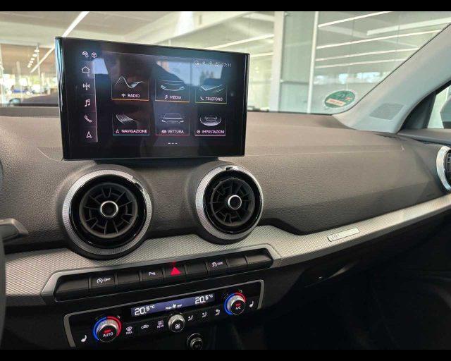 AUDI Q2 35 TDI S tronic Business Advanced