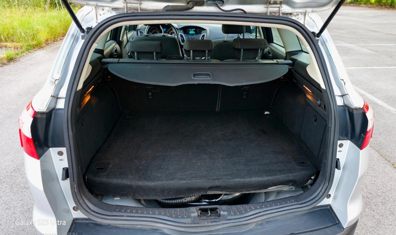 Ford Focus Gpl se garantita 12 mesi ok neopatentati