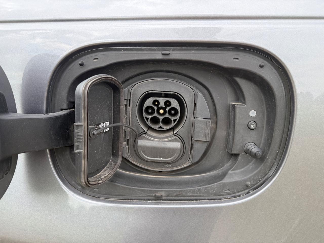 Land Rover Range Sport 3000 V6 PLUG IN-440 CV-TOP PREZZO EU