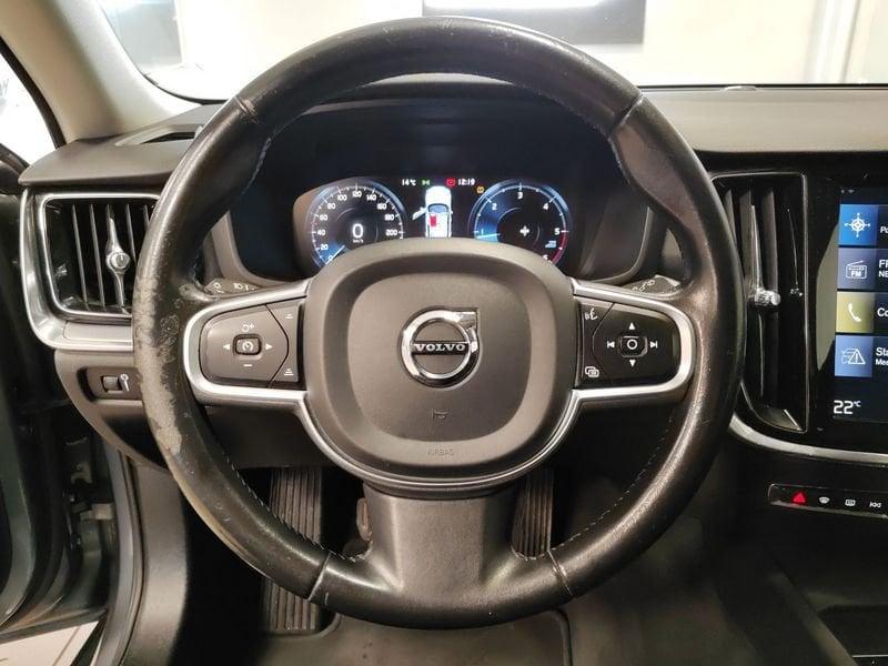 Volvo V60 D3 Momentum IVA ESPOSTA