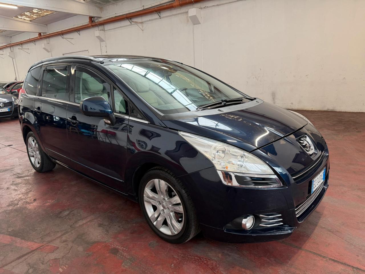 Peugeot 5008 2.0 HDi 163CV aut. Business TETTO PANORAMICO