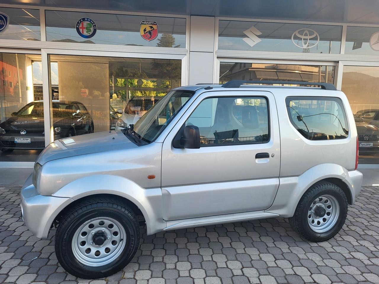 Suzuki Jimny 1.3 i 16V 4X4 RIDOTTE * DISTRIBUZIONE A CATENA *