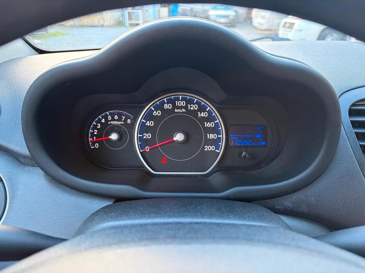 Hyundai i10 1.0 67Cv EURO5 12 MESI DI GARANZIA.