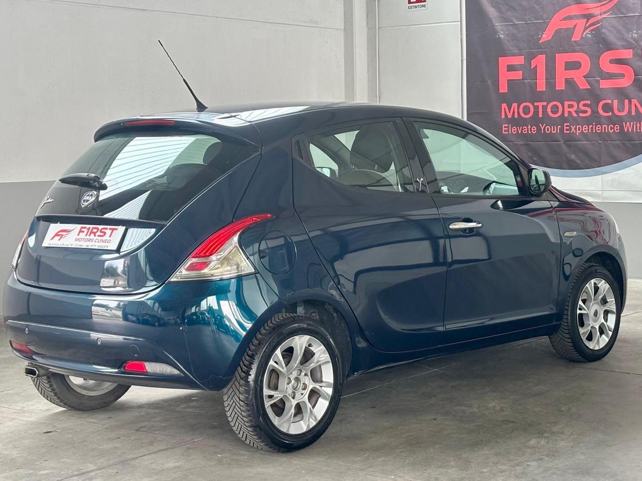 Ypsilon 1.2 69 CV 5P Platinum