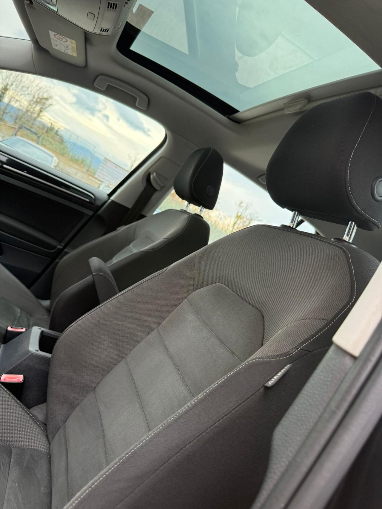 Volkswagen Golf 2.0 TDI 5p. Highline BlueMotion Technology