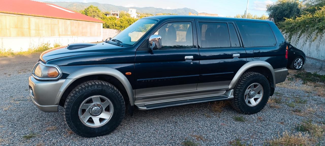 Mitsubishi Pajero Sport Pajero Sport 2.5 TDI GLS Target