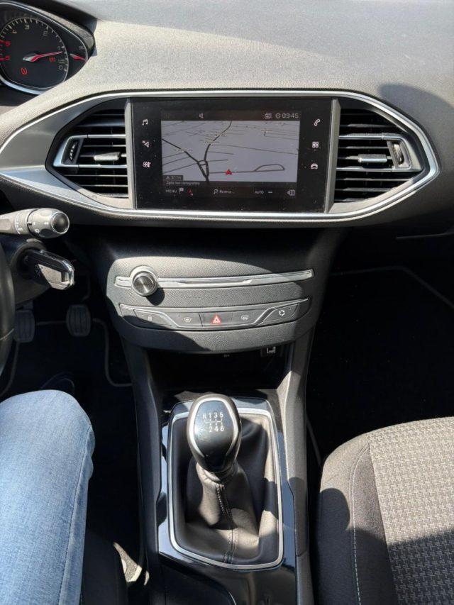 PEUGEOT 308 BlueHDi 130 S&S Business