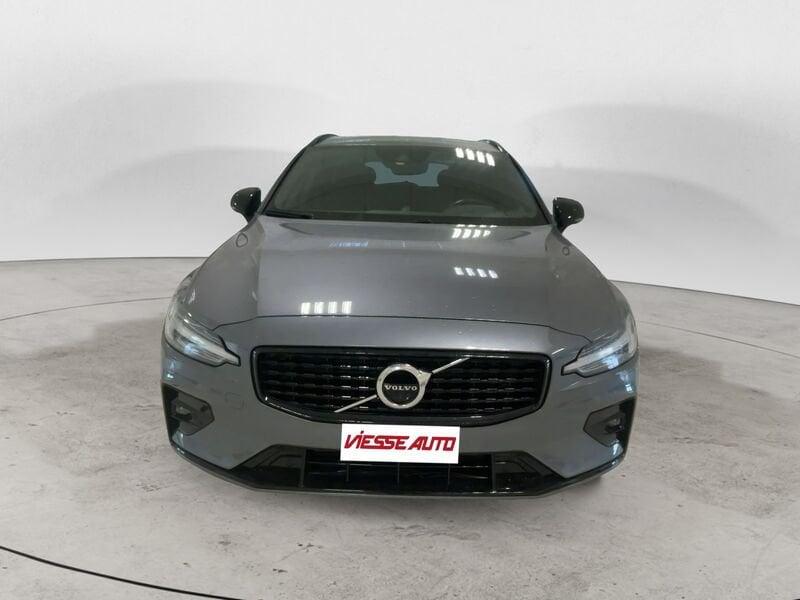 Volvo V60 B5 AWD autom. R-Design