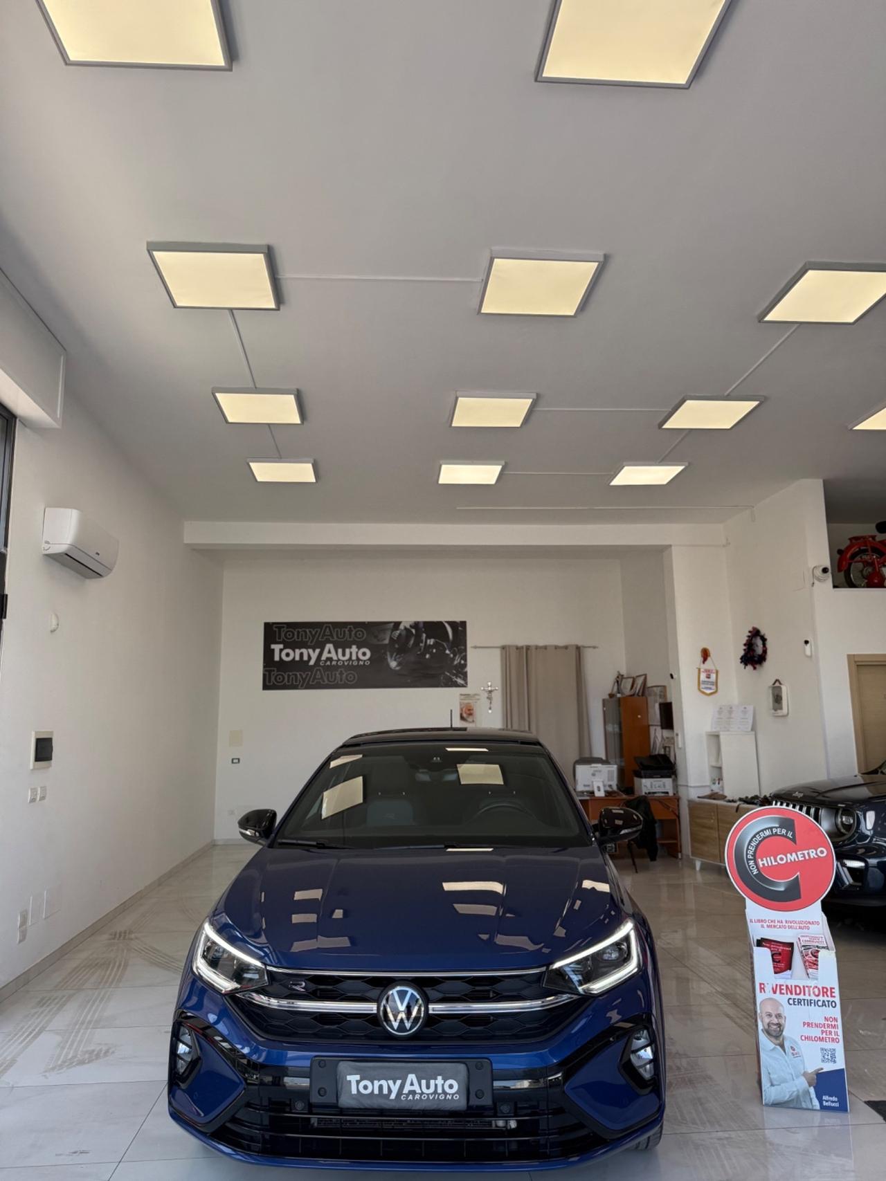 Volkswagen Taigo 1.0 tsi R-LINE TETTO APRIBILE.VIRTUAL COCKPIT.TELECAMERA,APPLE CARPLAY,KM CERTIFICATI