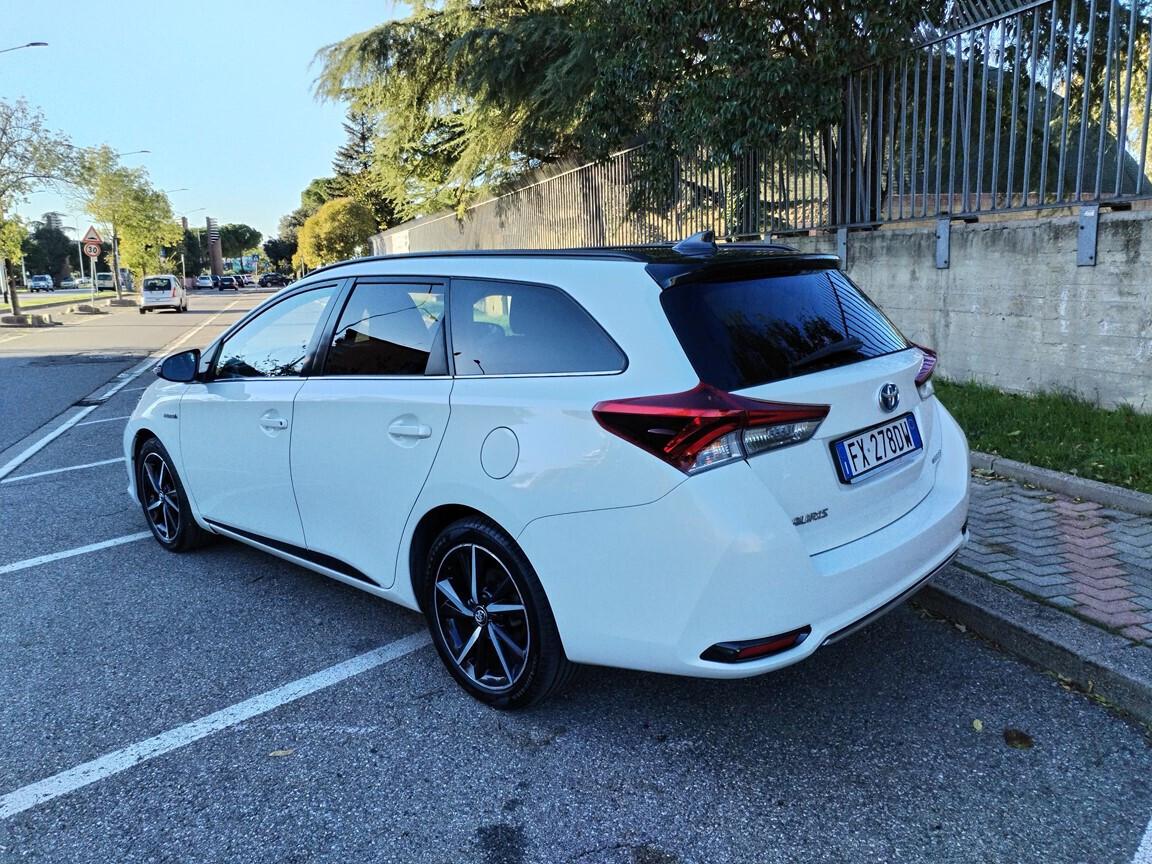 Toyota Auris Touring Sports 1.8 Hybrid Black Edition 5/2019 km 217000 iva esposta