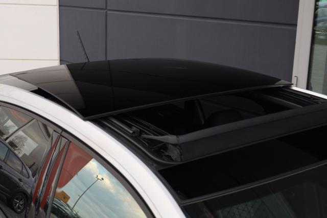 VOLKSWAGEN Taigo 1.0 TSI 110 CV DSG R-Line