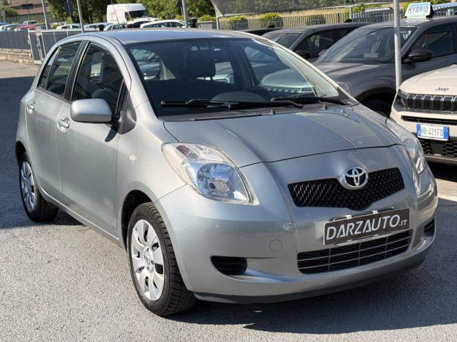 TOYOTA Yaris 1.0 5 porte