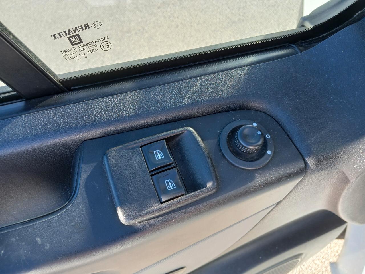 Renault TRAFIC 1.6 DCI 120 CV 2016 3 POSTI