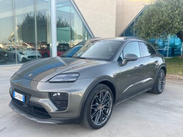 Porsche Macan EV 4 - possibilità noleggio no scoring