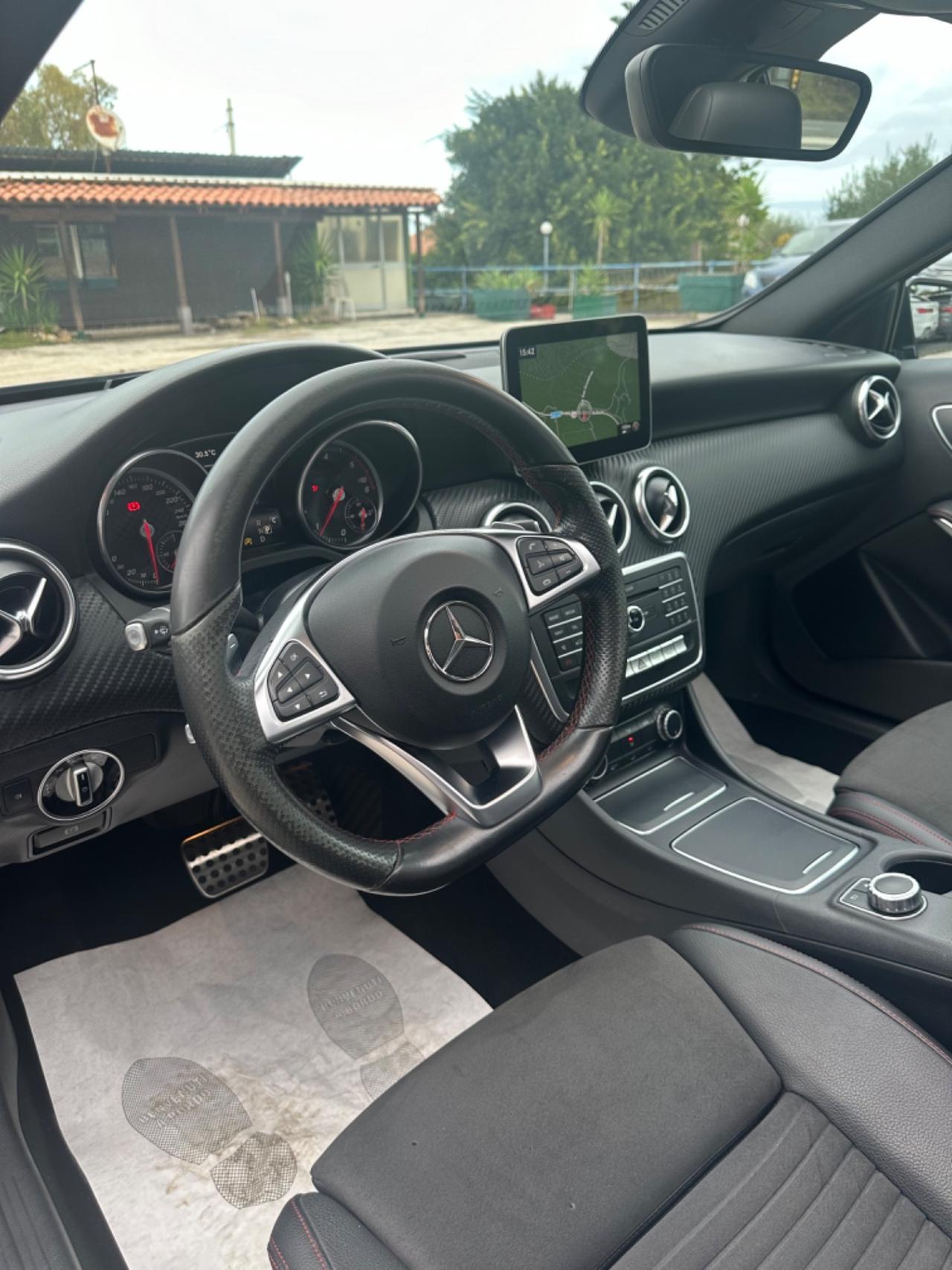 Mercedes-benz A 180 d AMG Automatic Premium tua a 190€ al mese