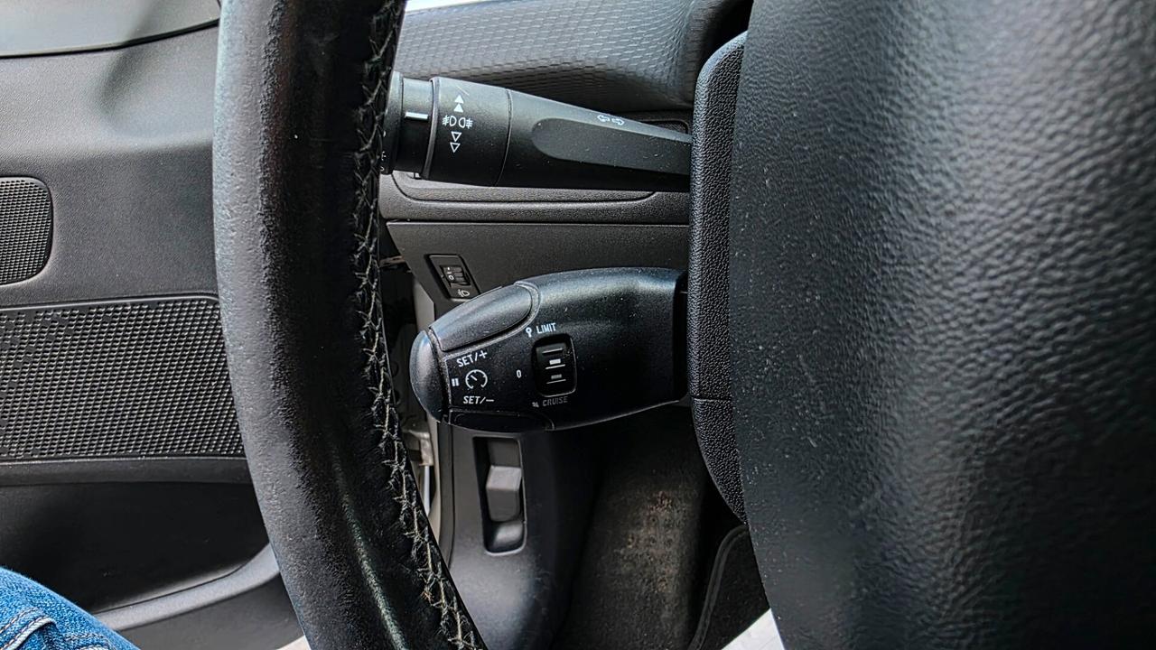 Peugeot 208 BlueHDi 75 5 porte Allure