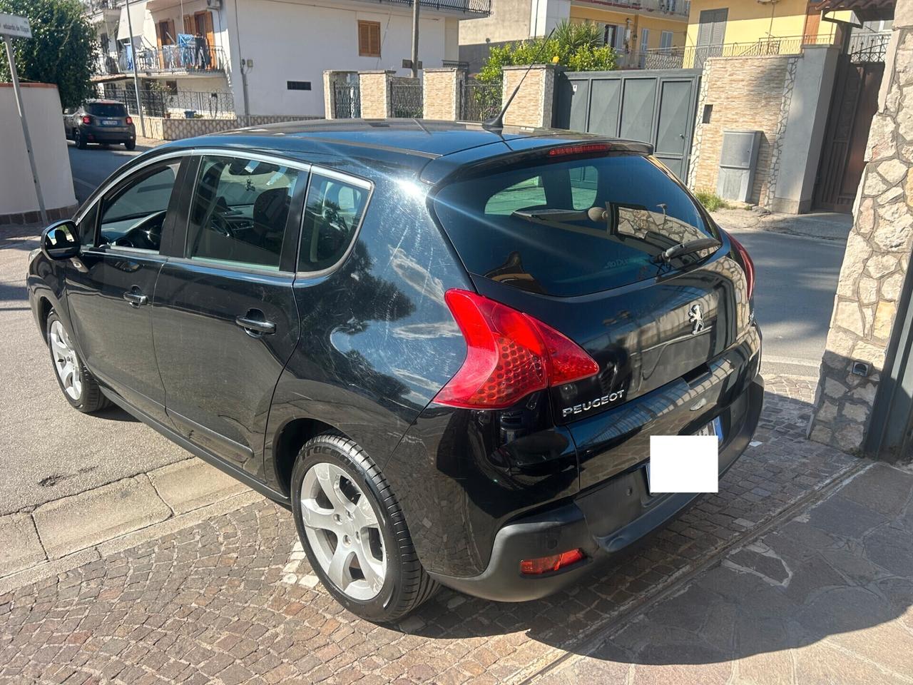 Peugeot 3008 1.6 e-HDi 112CV cambio robotizzato S.&S. Premium