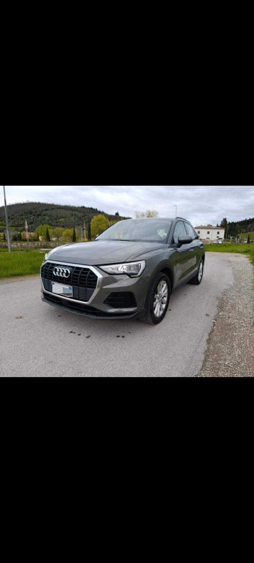 Audi Q3 35 TFSI Business Advanced