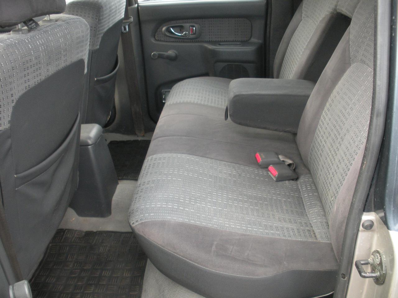 Mitsubishi L200 2.5 TDI 4WD Double Cab Pick-up GLS
