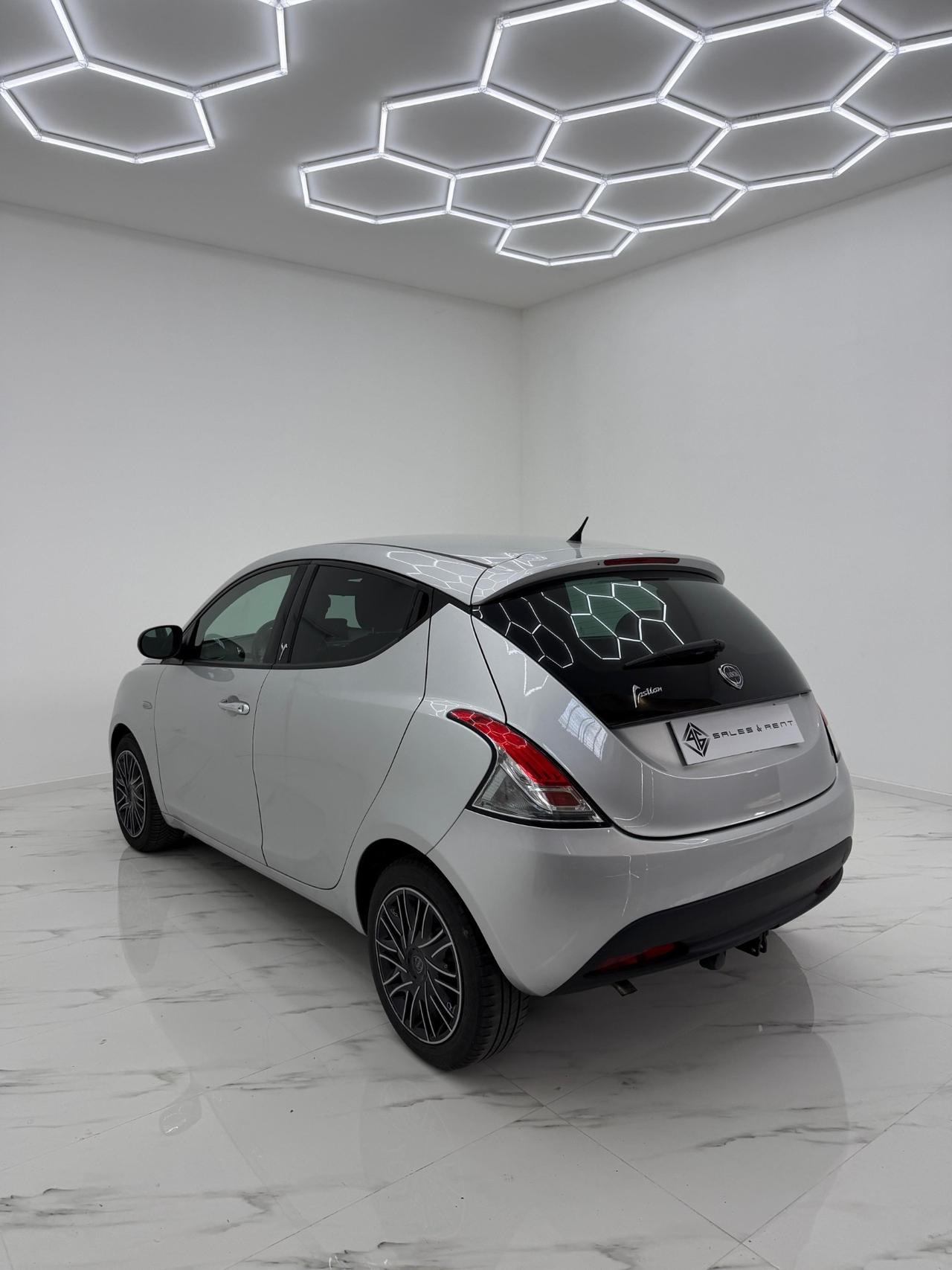 Lancia Ypsilon 0.9 TwinAir 85 CV 5 porte S&S Silver