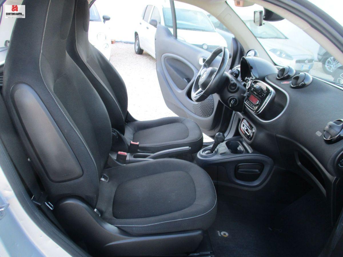 SMART Fortwo 70 1.0 t.amic Passion-2018 KM115000