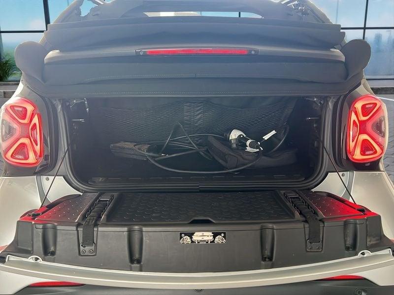 smart fortwo fortwo EQ cabrio Pulse 22 KW