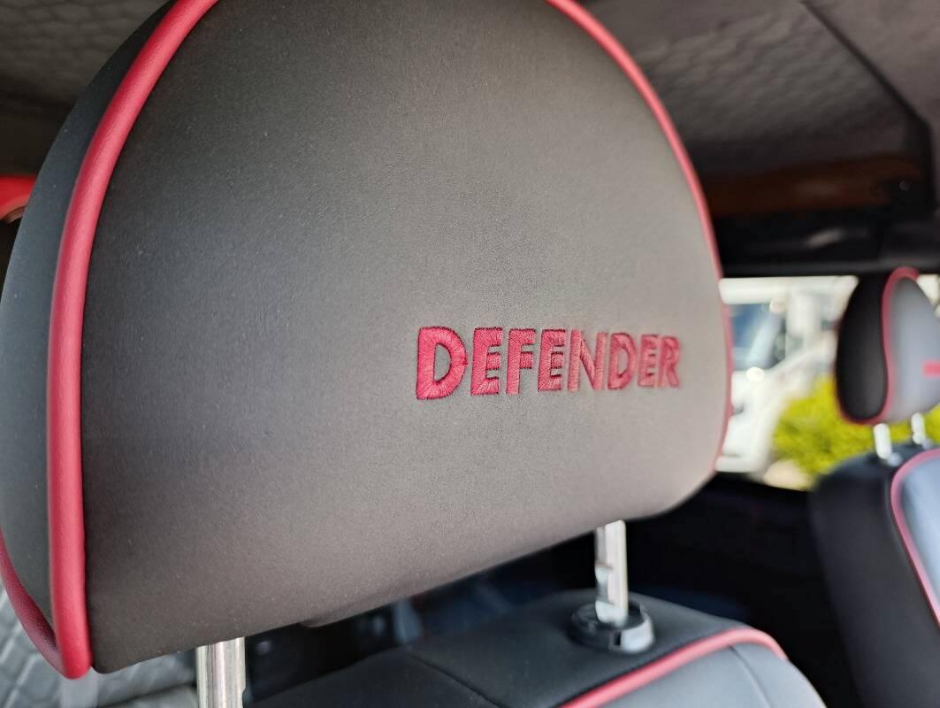 Land Rover Defender 90 SW 2.2 td SW