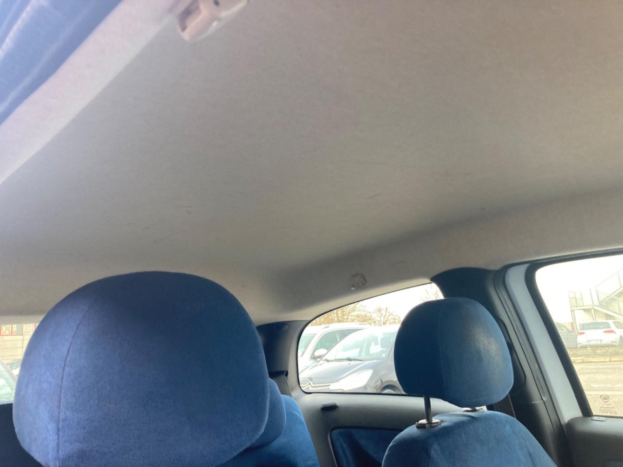 LANCIA YPSILON MULTIJET (CAMBIO AUTOMATICO)