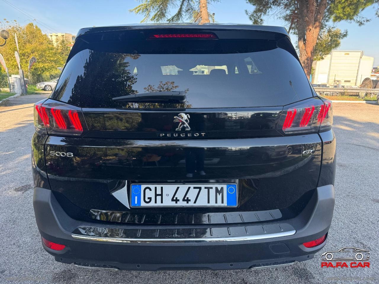 PEUGEOT 5008 BlueHDi 130 S&S EAT8 GT