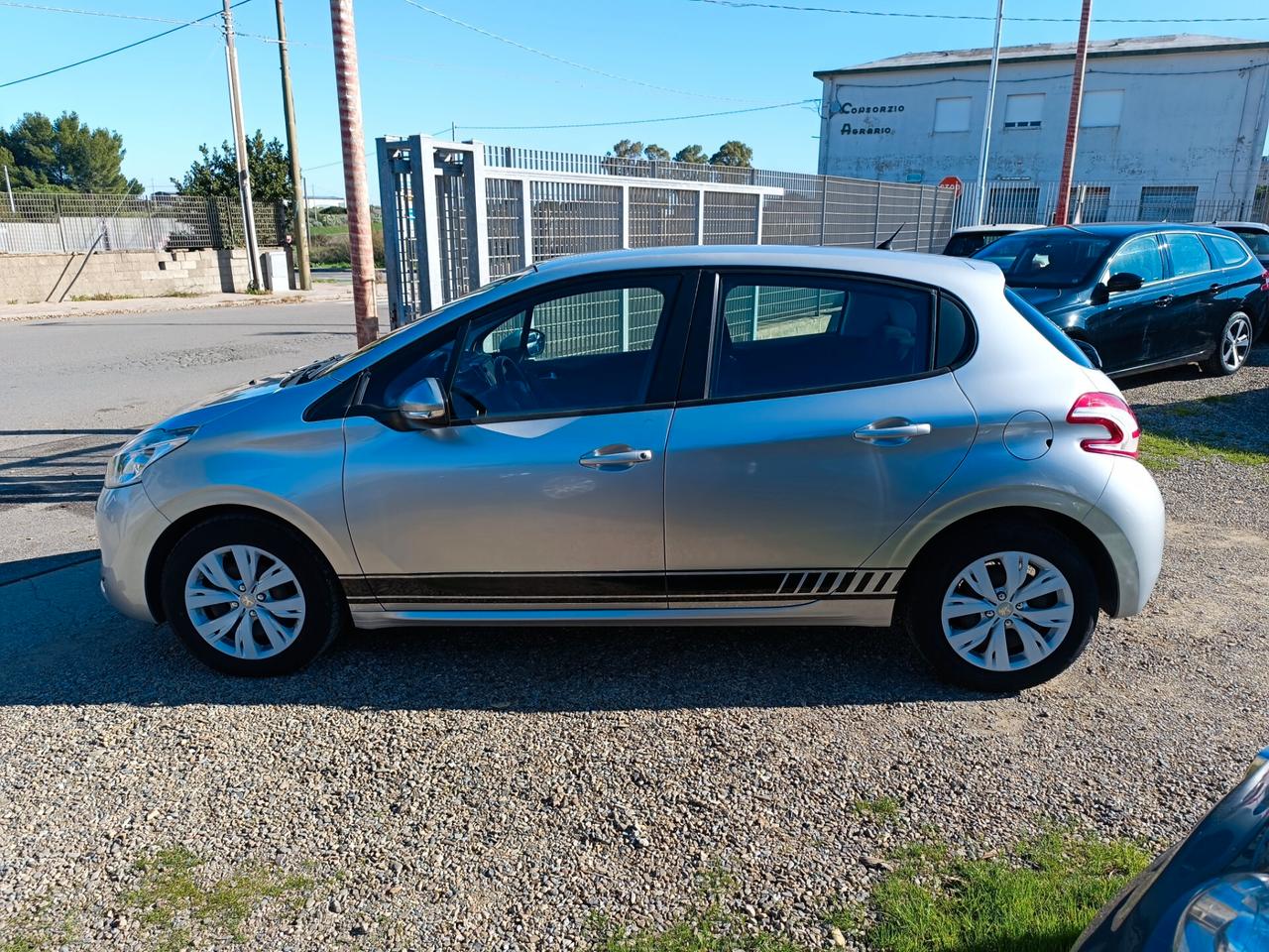 Peugeot 208 1.4 HDi 68 CV 5 porte Active