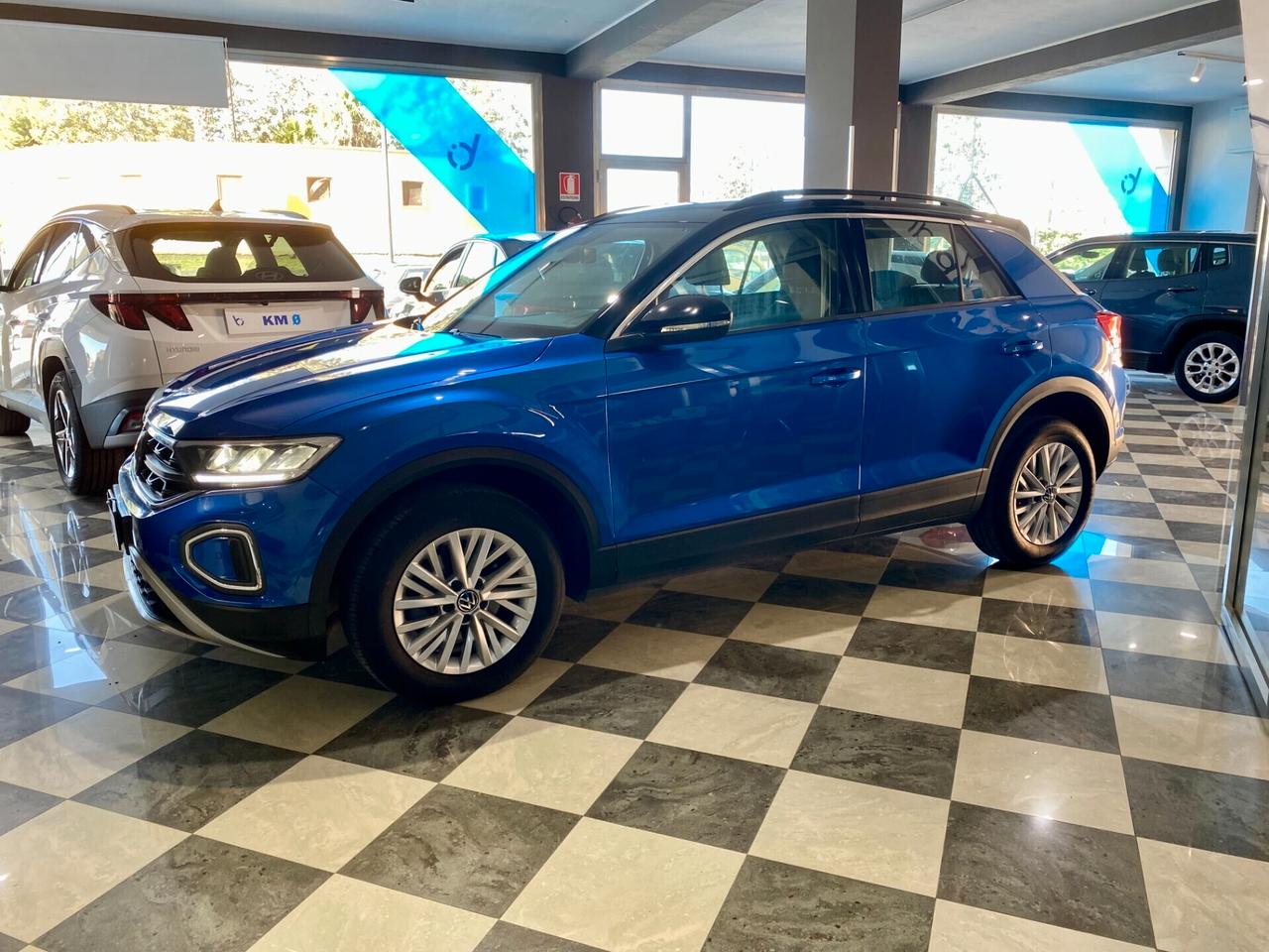Volkswagen T-Roc 1.0 TSI Life-2022