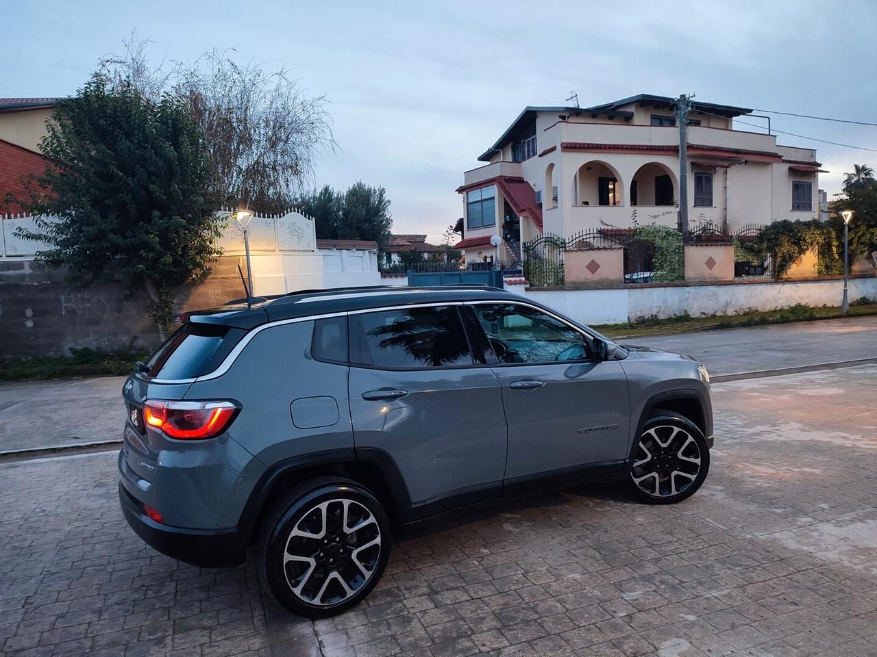 Jeep Compass 4X4 LIMITED TETTO APRIBILE 20 MJET 140CV AUTOMATIK