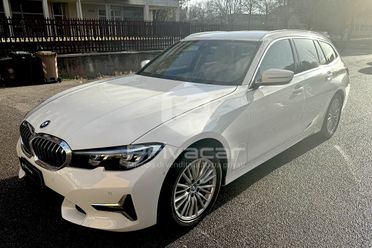 BMW 320d 48V Touring Luxury