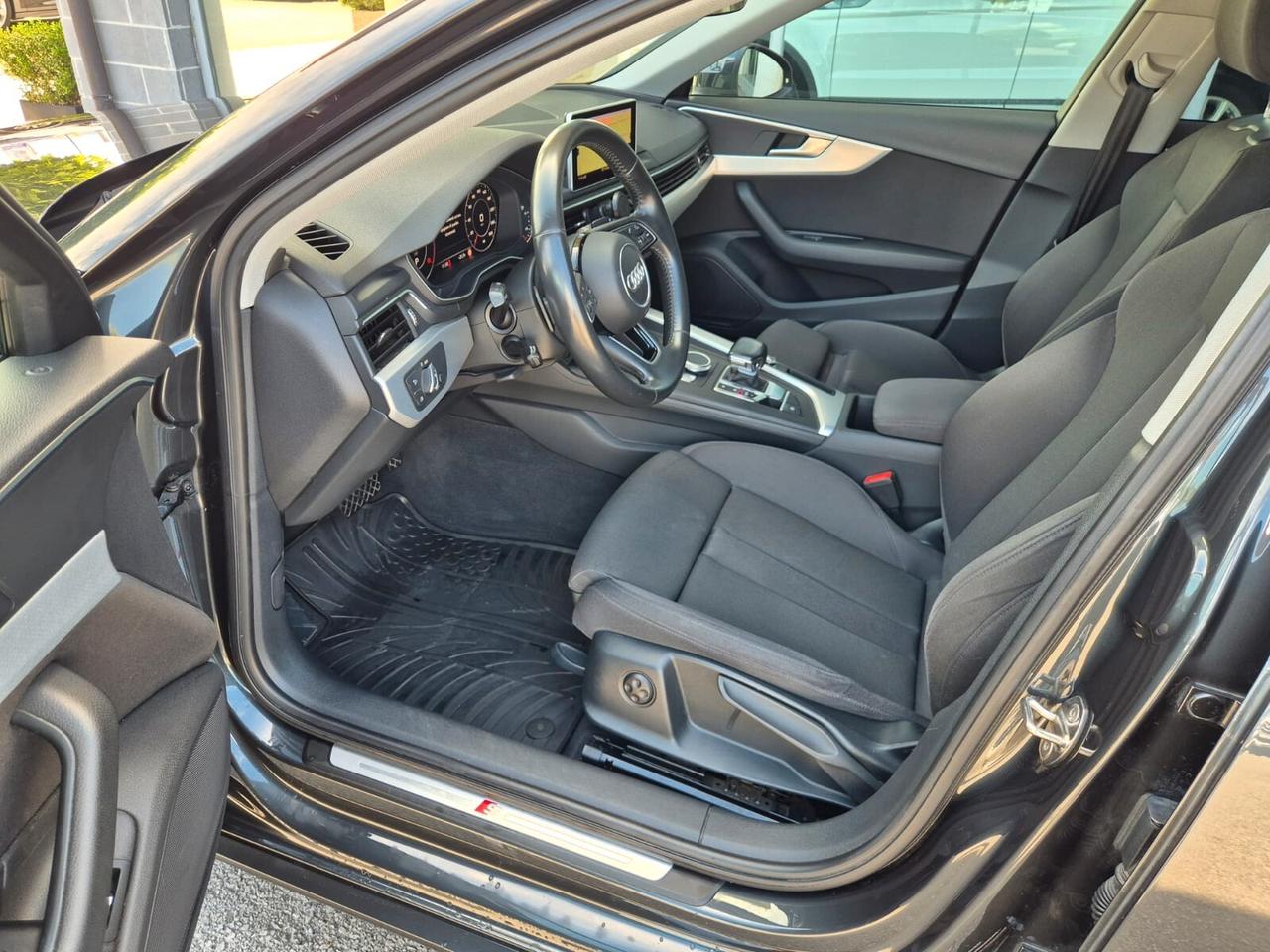 Audi A4 Avant 40 TDI S tronic line edition