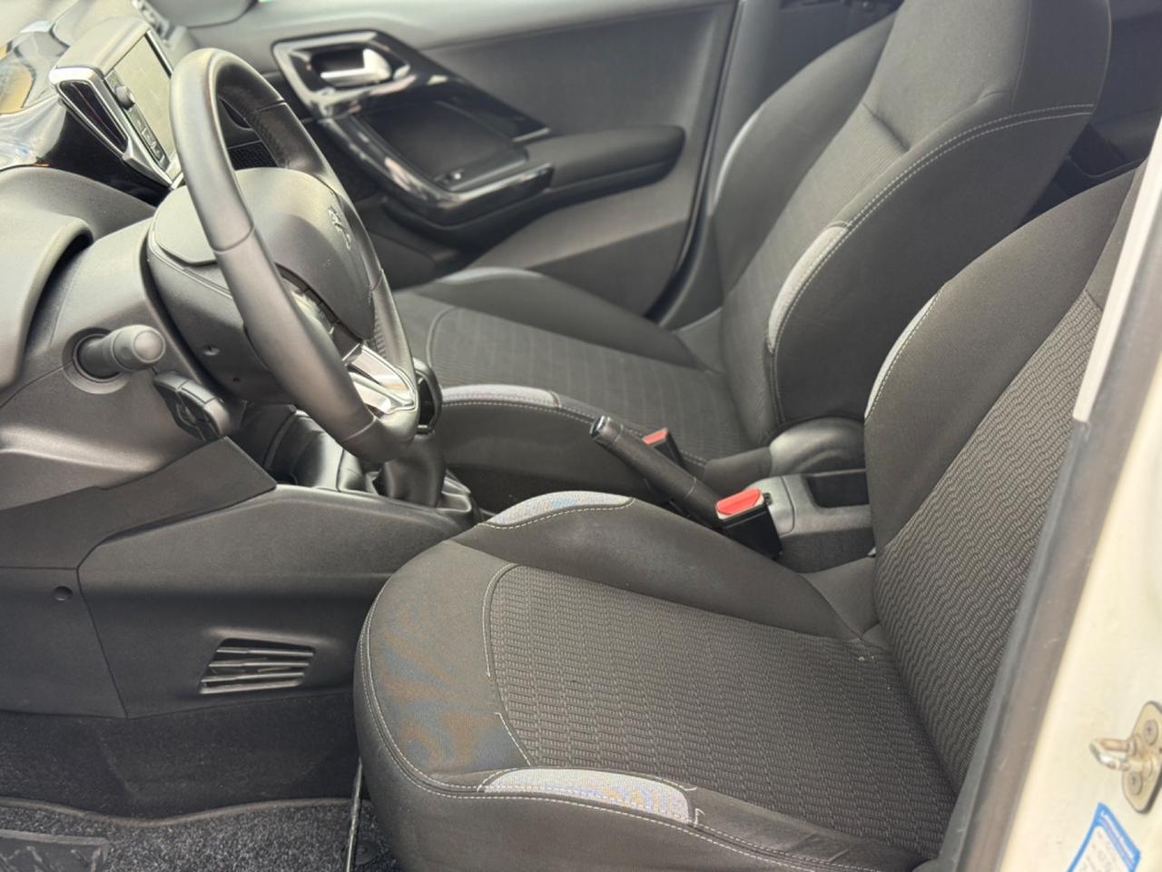 Peugeot 208 PureTech 82 5 porte Active