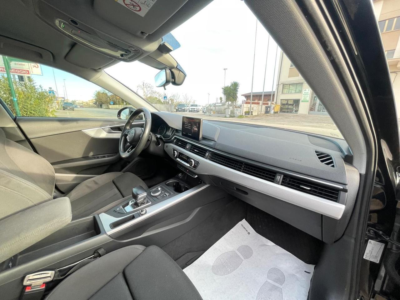 Audi A4 Avant 2.0 TDI 150 CV S tronic Design