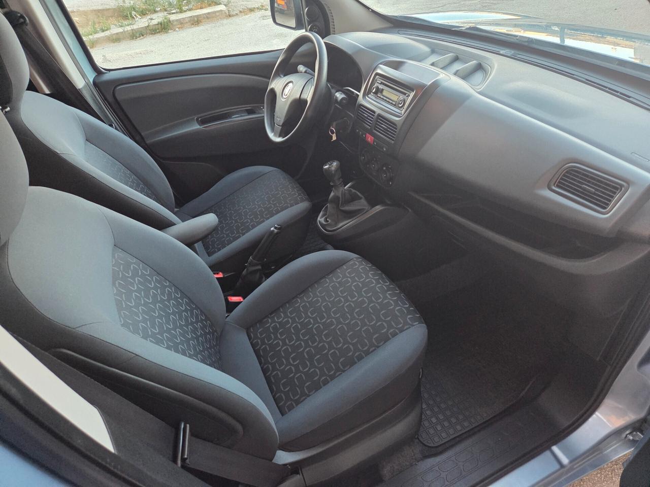 FIAT DOBLO 1.6 DIESEL 5 POSTI ANNO 2013 KM CERTIFICATI