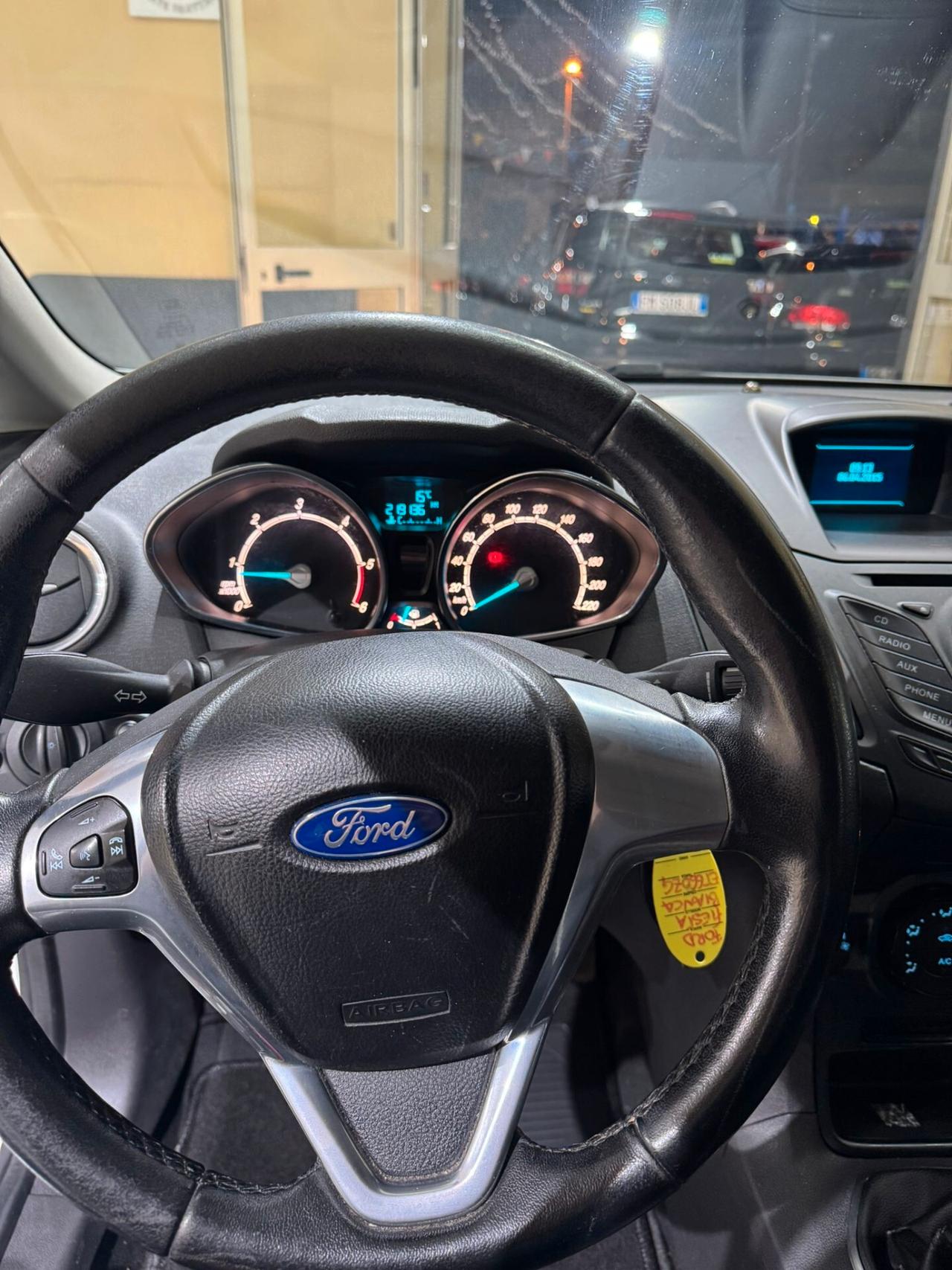 Ford Fiesta 1.5 TDCi 75CV 5 porte Titanium