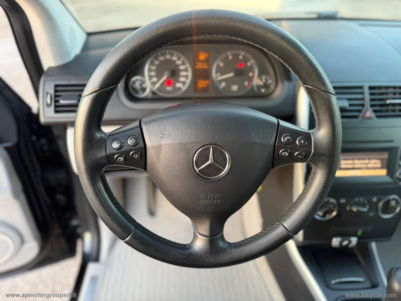 MERCEDES-BENZ A 150 BlueEFFICIENCY Avantgarde