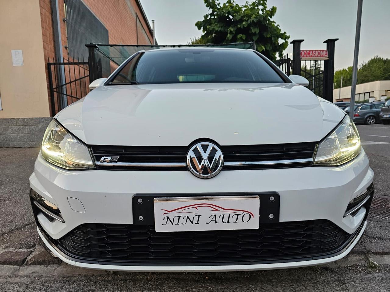Volkswagen Golf 7.5 1.6 TDI 115cv R-Line*Bi-Xeno*Cockpit*Euro6*