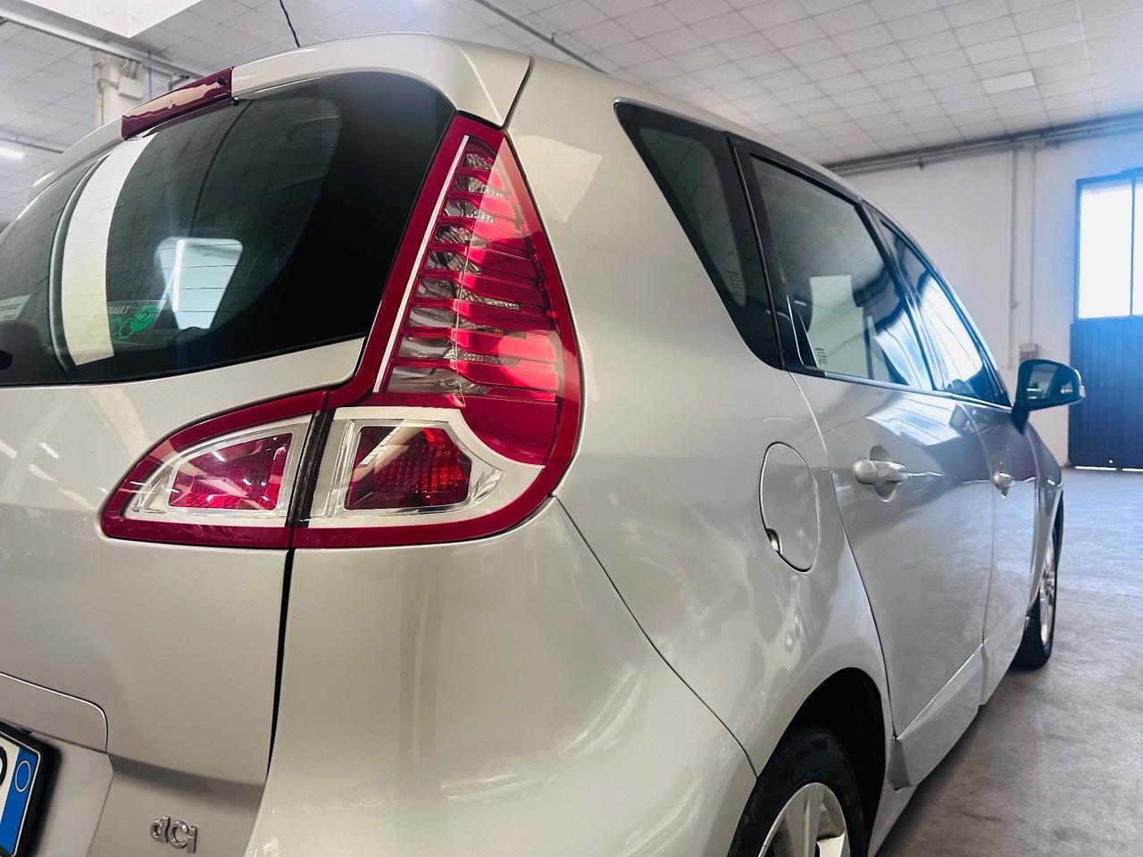 Renault Scenic Scénic X-Mod 1.5 dCi 110CV Luxe