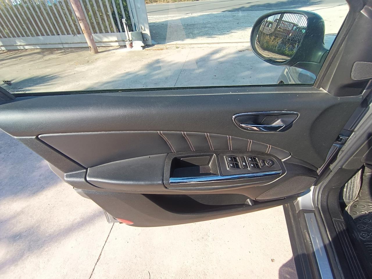 Lancia Delta 1.6 MJT DPF Selectronic Platinum