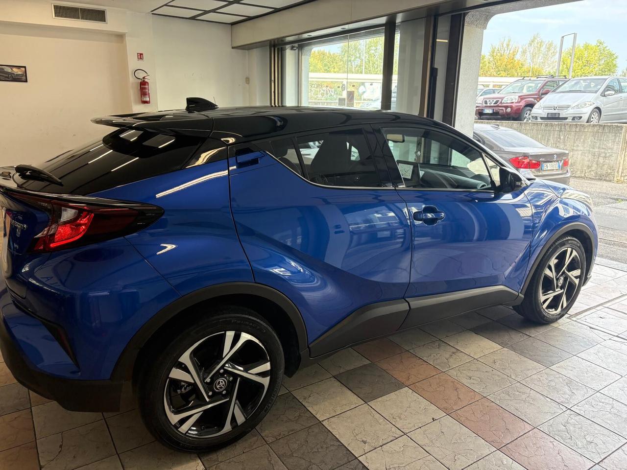 Toyota C-HR 1.8 Hybrid E-CVT Trend