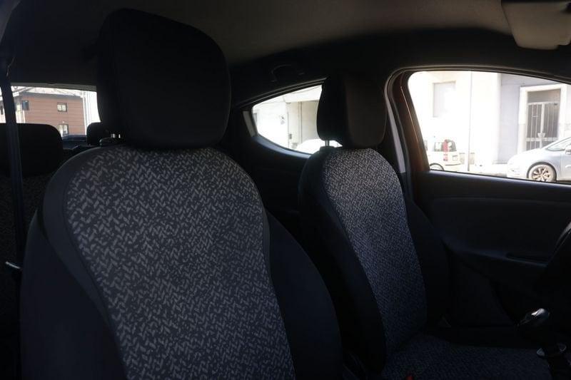 Lancia Ypsilon Lancia Ypsilon 1.0 FireFly 70cv S&S Hybrid SILVER Unicoproprietario