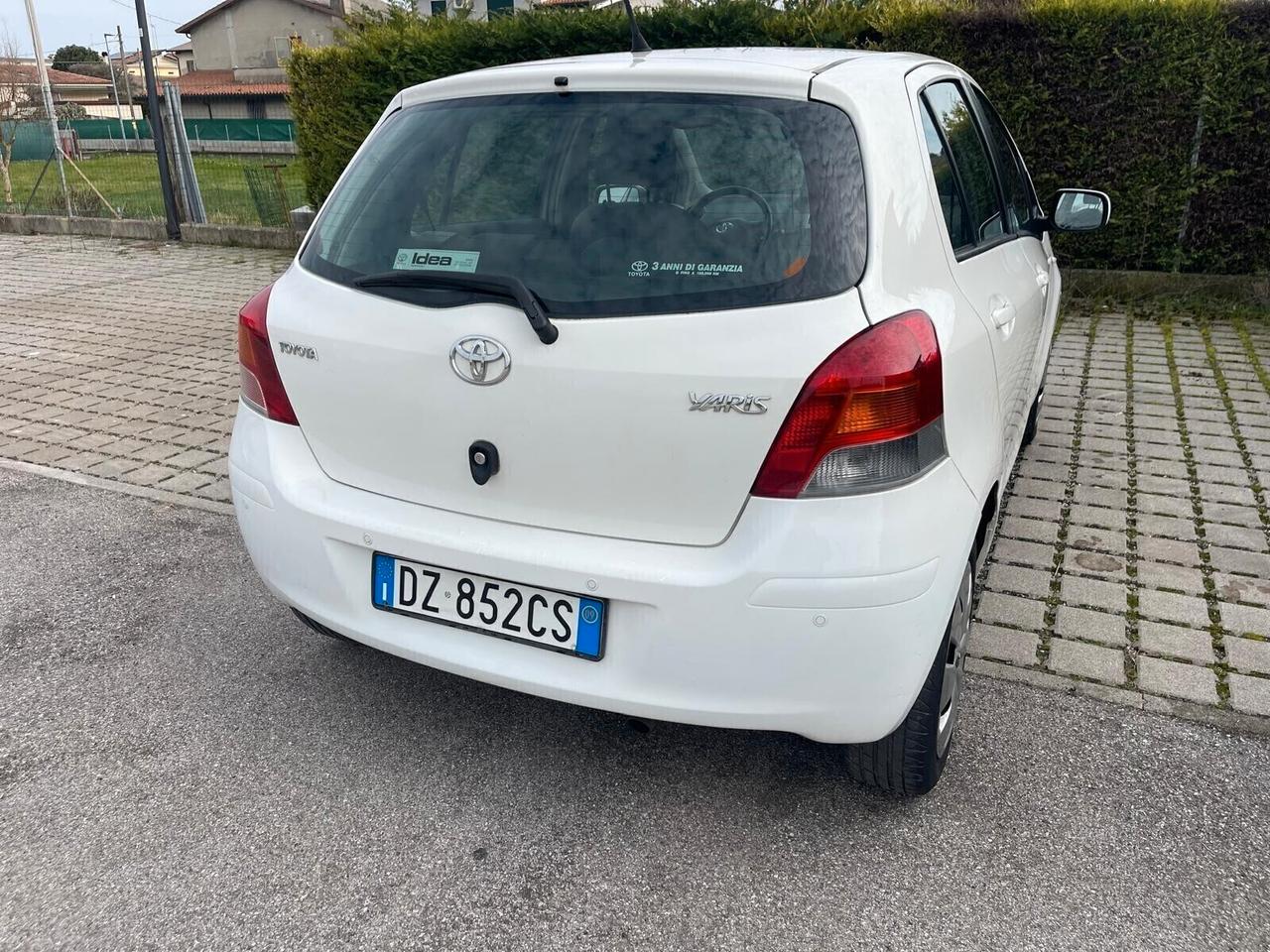 Toyota Yaris 1.3 5 porte Sol GPL Neopatentati