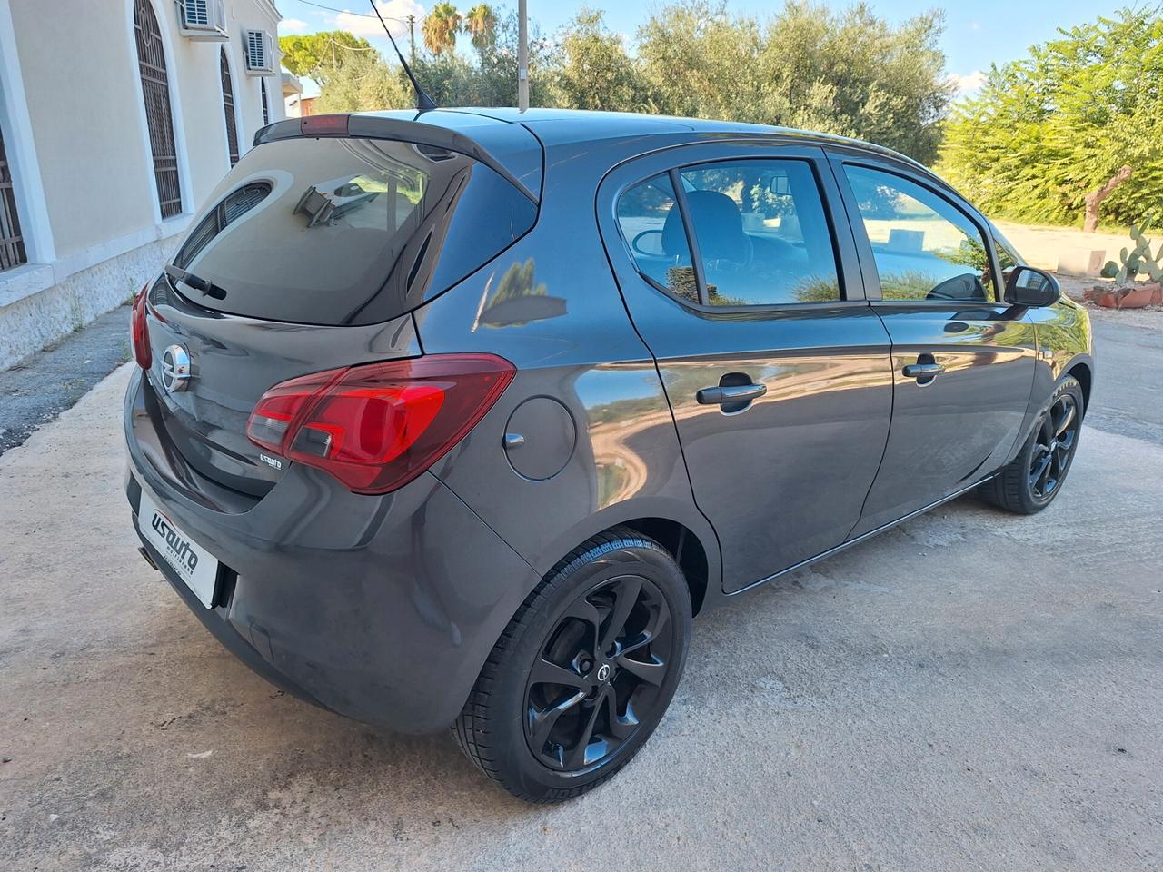 Opel Corsa 1.4 90CV GPL Tech 5 porte b-Color PERFETTA