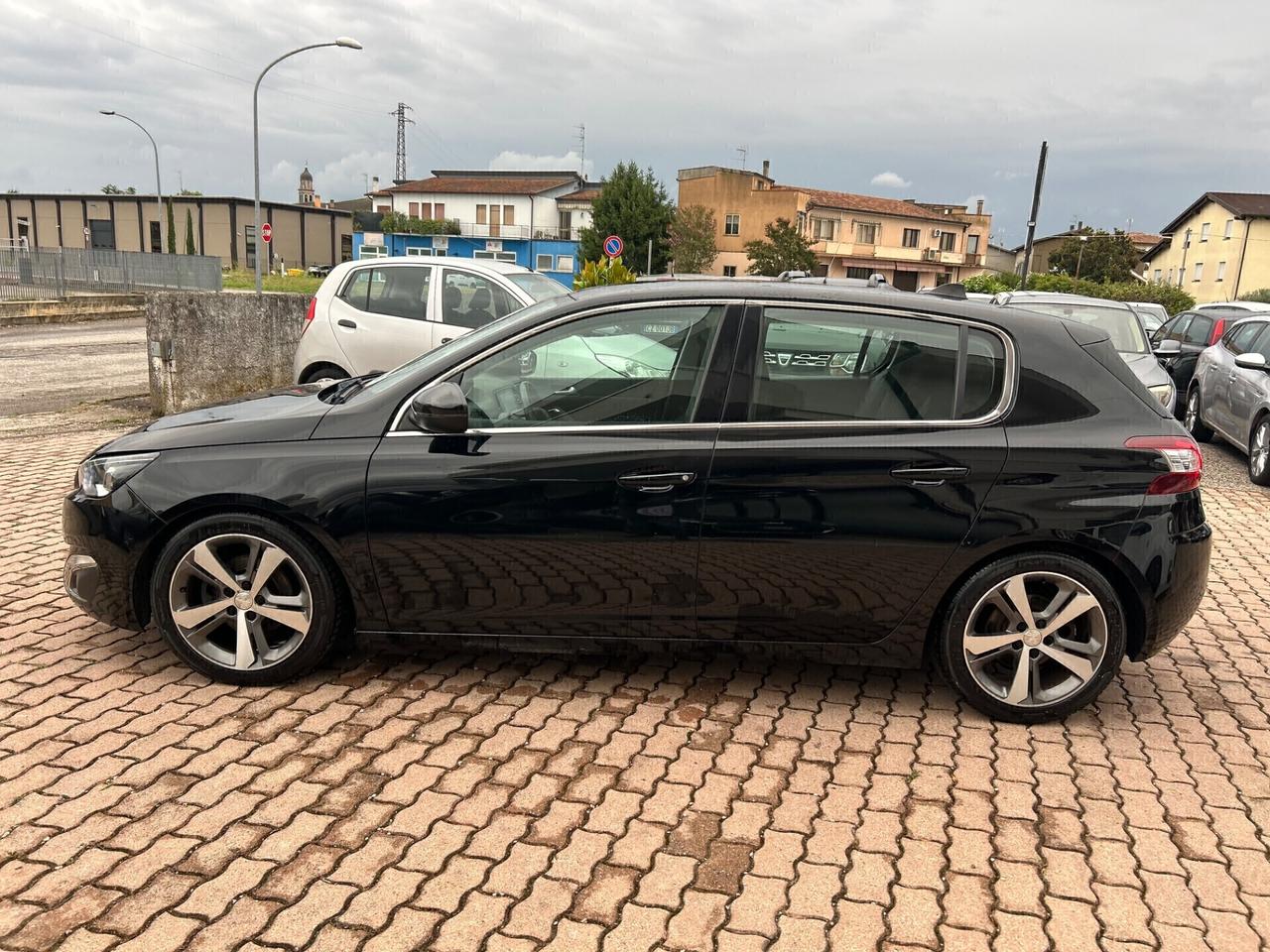 Peugeot 308 PureTech Turbo 130 S&S EAT6 GT Line