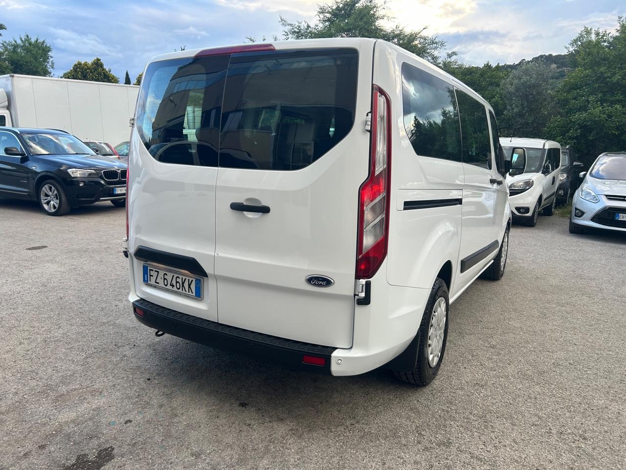 Ford Transit Custom 320 2.0 TDCi 9 Posti 2019