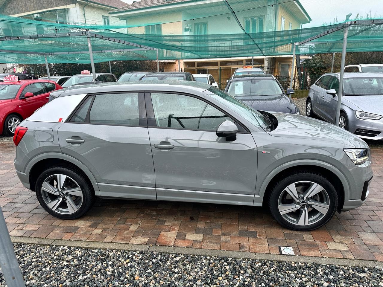 Audi Q2 35 TDI S tronic Identity Black