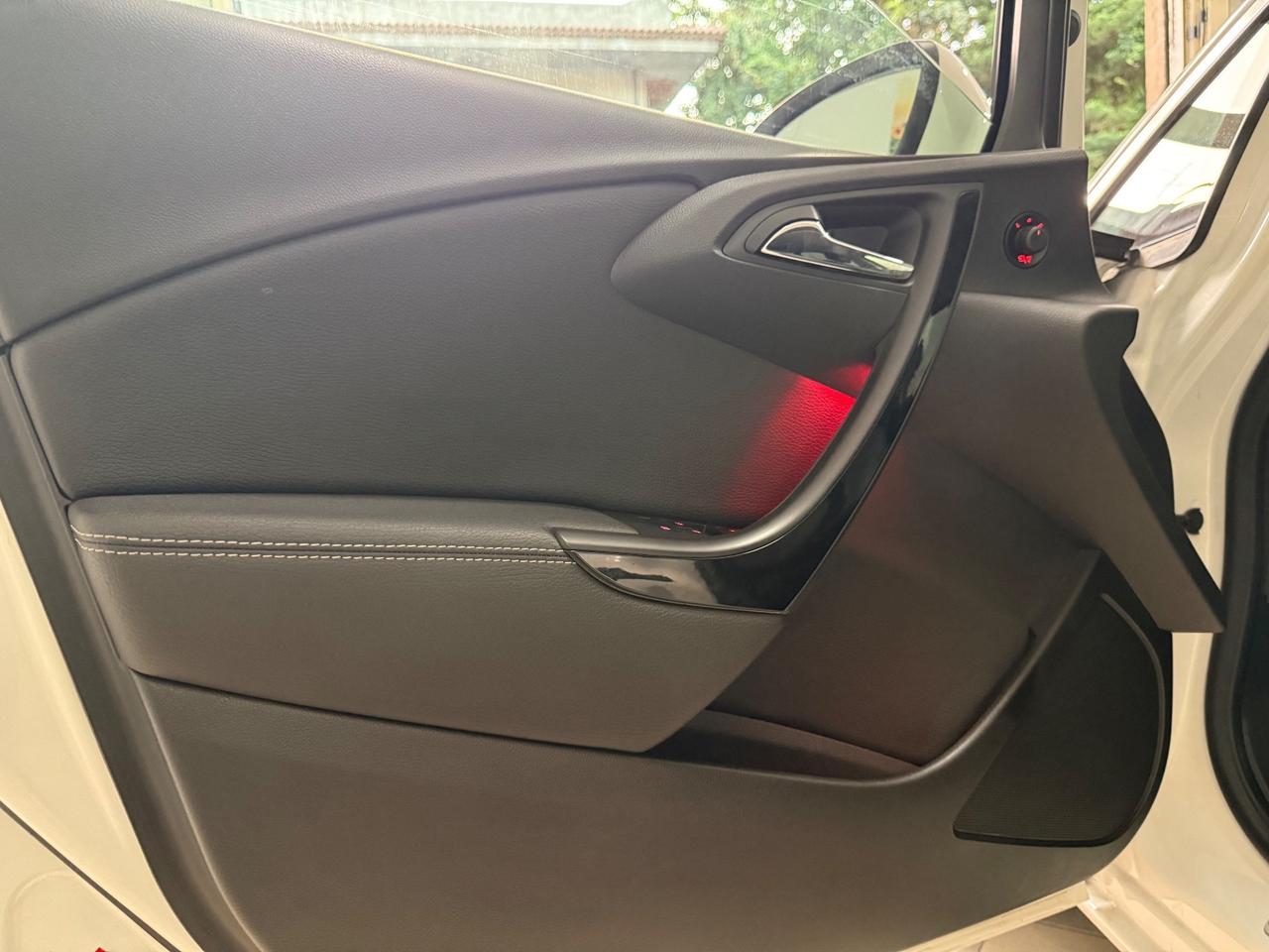Opel Astra 1.6 CDTI EcoFLEX S&S 5 porte Cosmo